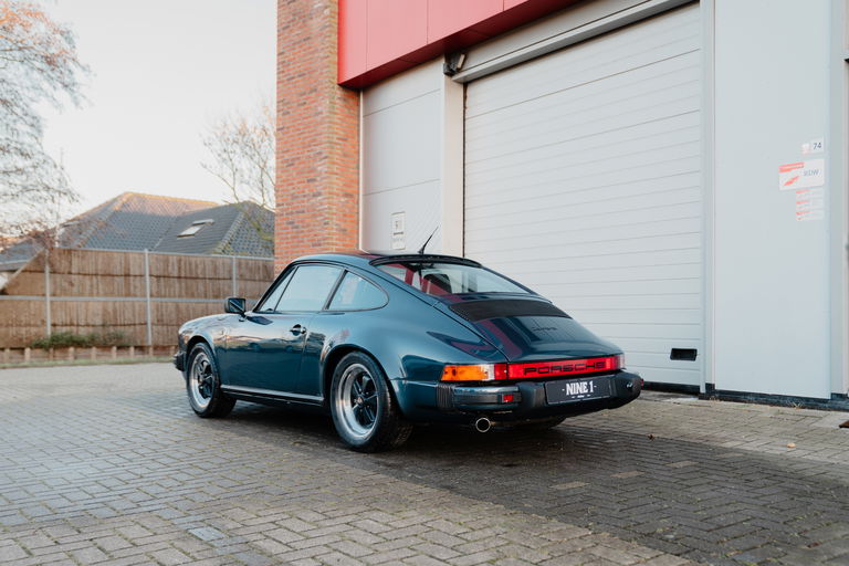 Porsche 911 Carrera 3.2