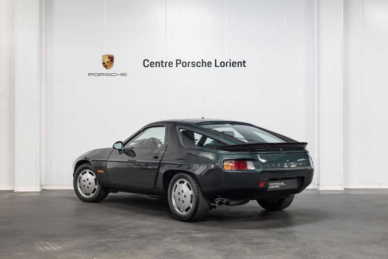 Porsche 928 S