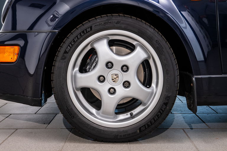 Porsche 964 Carrera 4 WTL