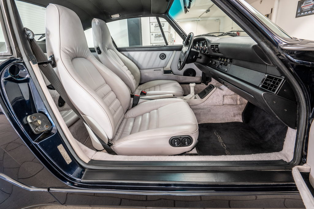 Porsche 964 Carrera 4 WTL