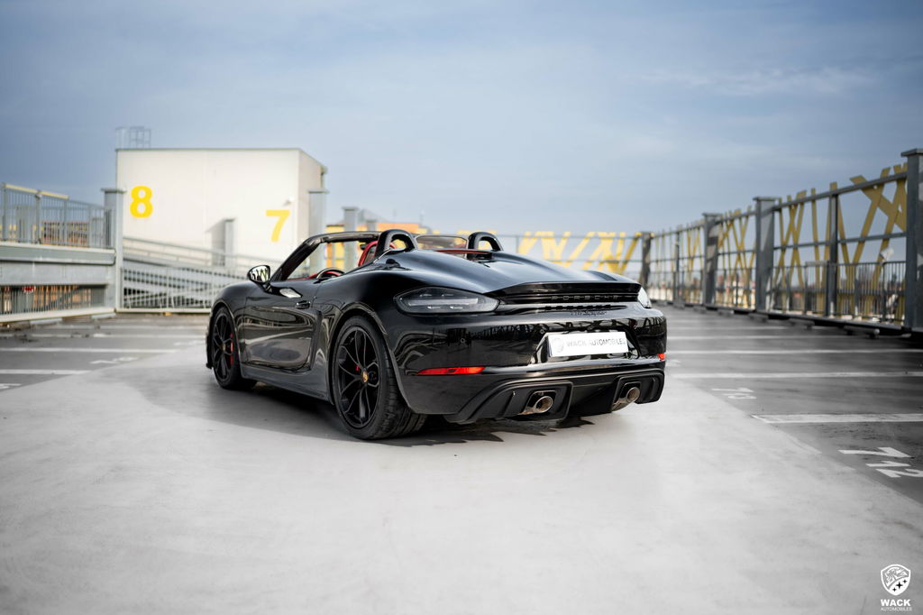 Porsche 718 Spyder