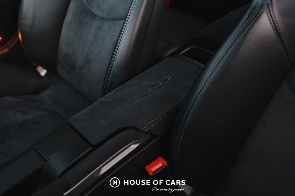 Porsche 997.2 Carrera GTS