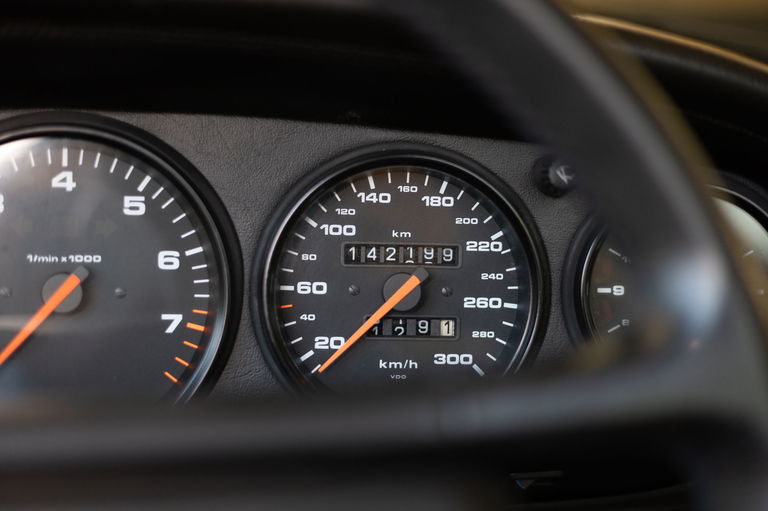 Porsche 964 Carrera 2