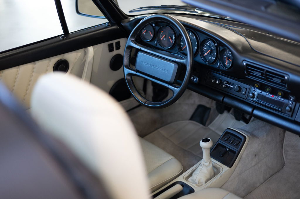 Porsche 964 Carrera 2