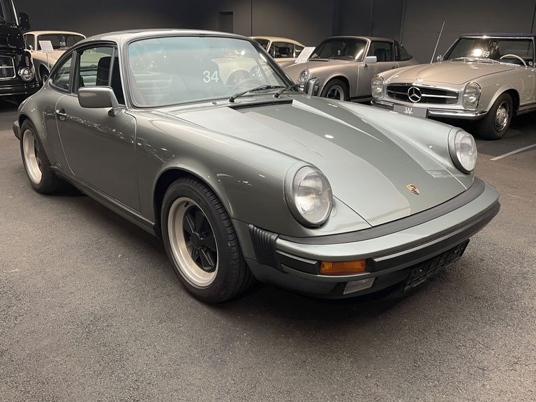 Porsche 911 Carrera 3.2 (US)