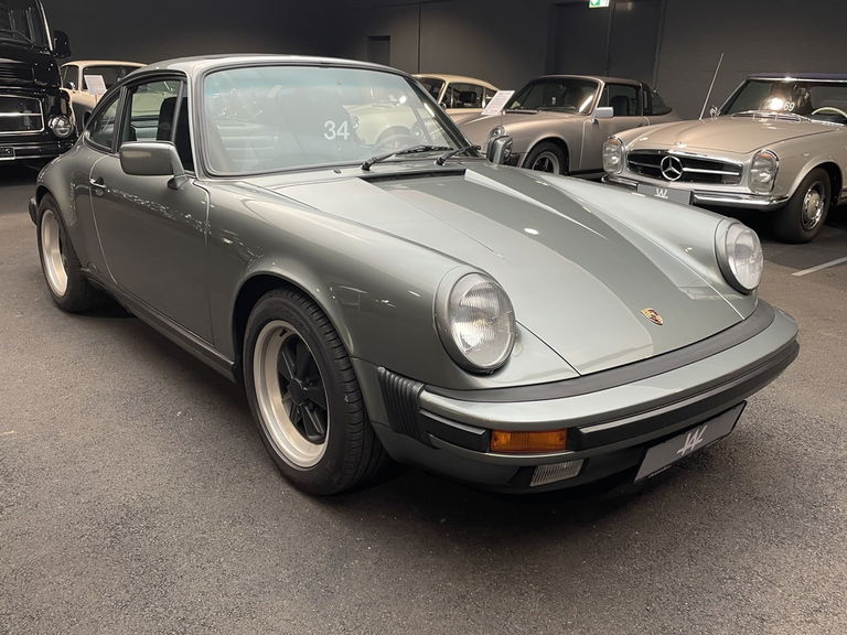 Porsche 911 Carrera 3.2 (US)