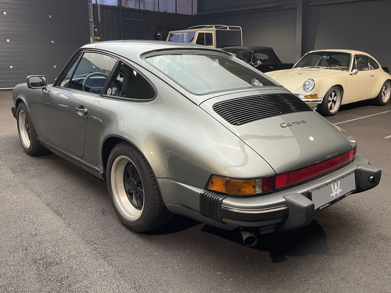 Porsche 911 Carrera 3.2 (US)