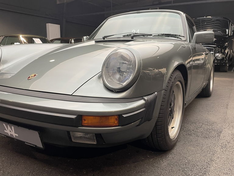 Porsche 911 Carrera 3.2 (US)