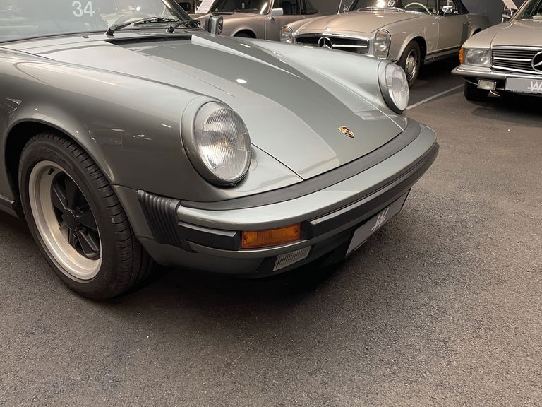 Porsche 911 Carrera 3.2 (US)