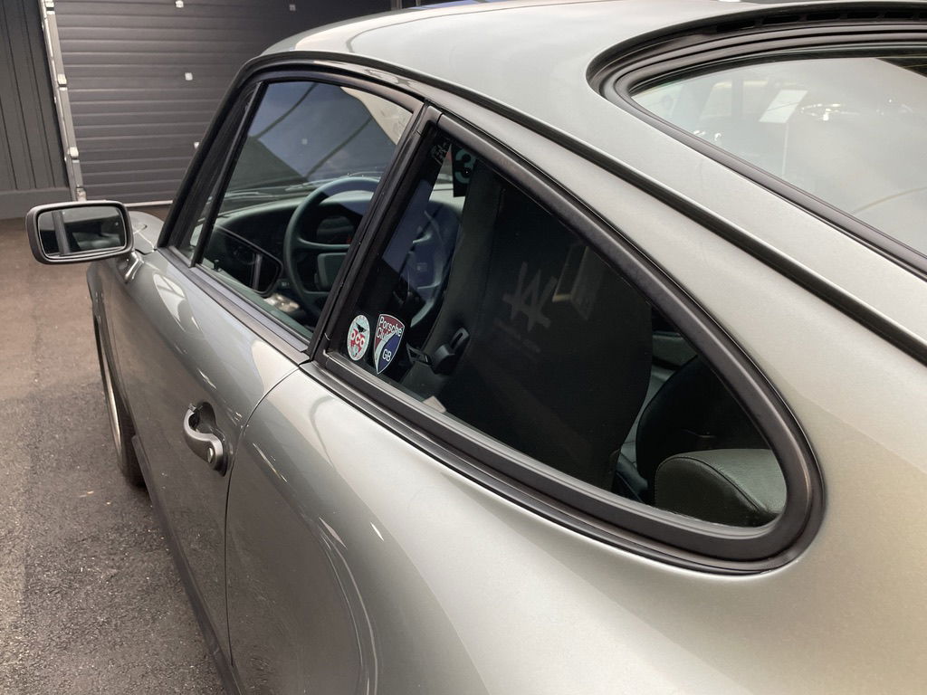 Porsche 911 Carrera 3.2 (US)