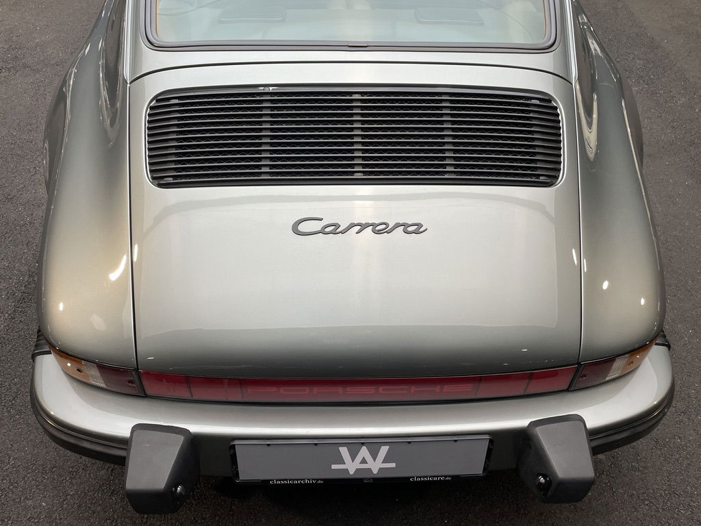 Porsche 911 Carrera 3.2 (US)