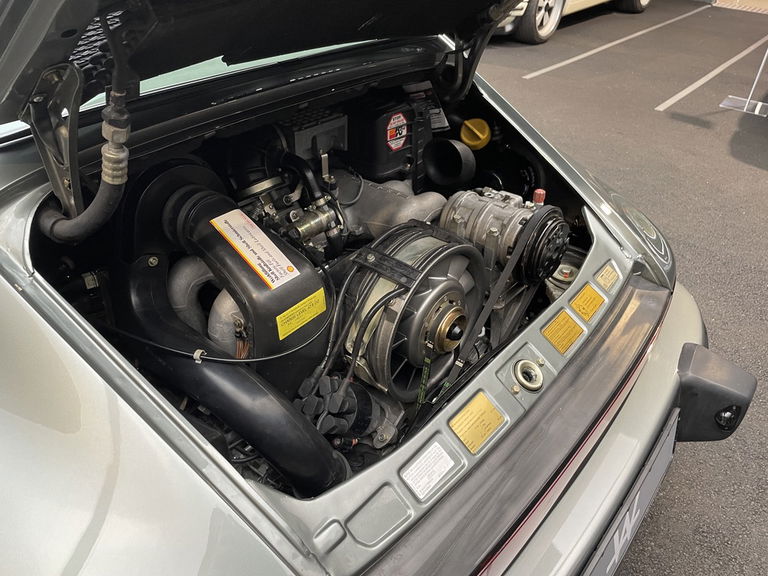 Porsche 911 Carrera 3.2 (US)