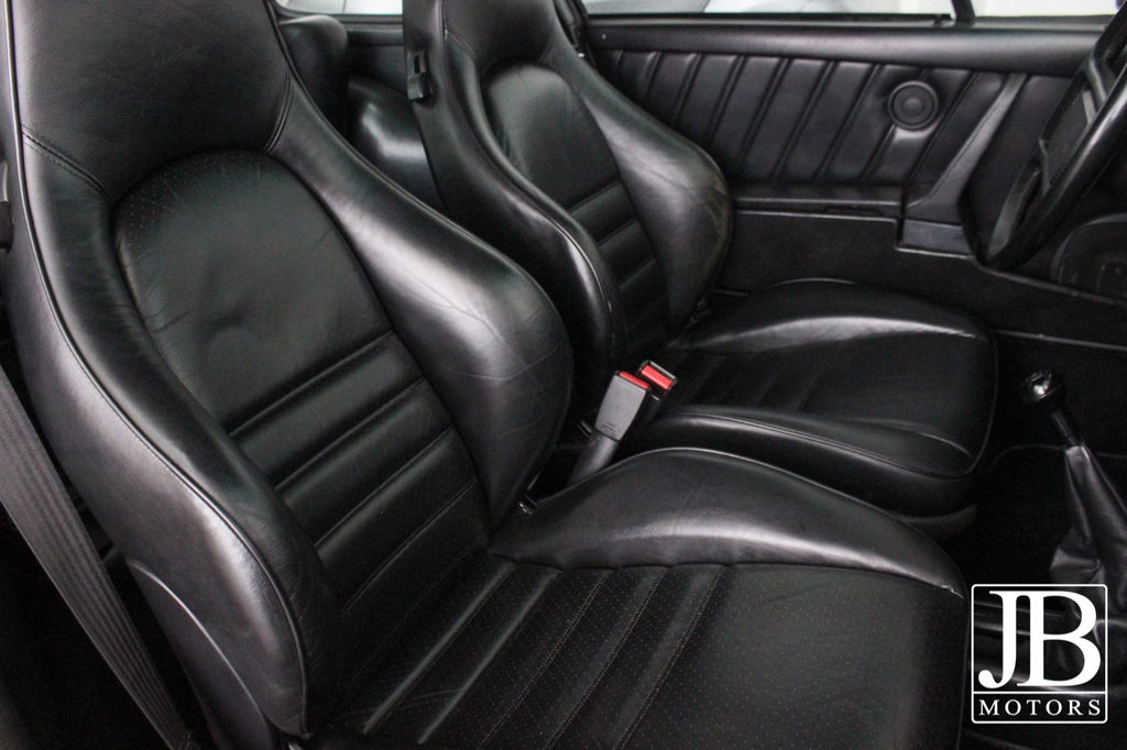 Porsche 911 Turbo 3.3