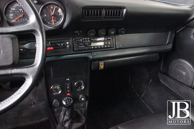 Porsche 911 Turbo 3.3