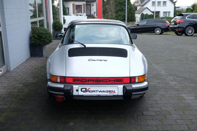 Porsche 911 Carrera 3.2