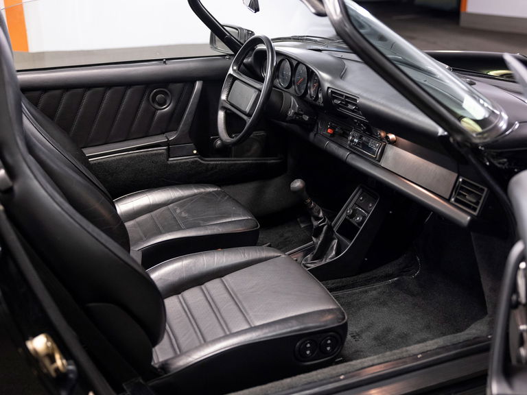 Porsche 911 Carrera 3.2 Speedster