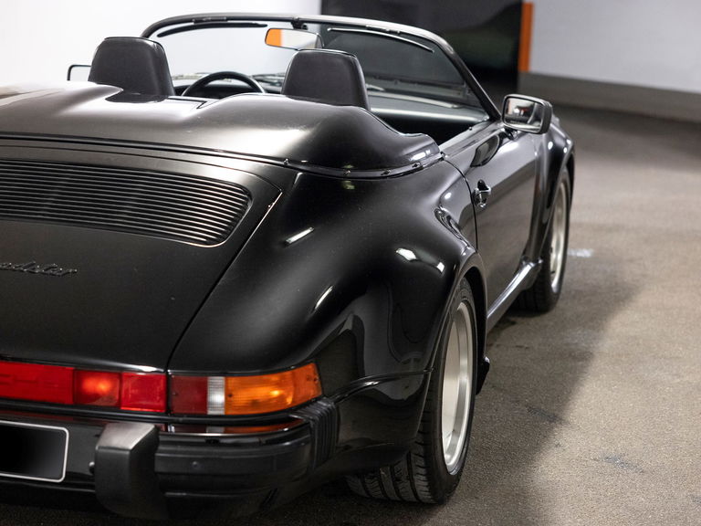 Porsche 911 Carrera 3.2 Speedster