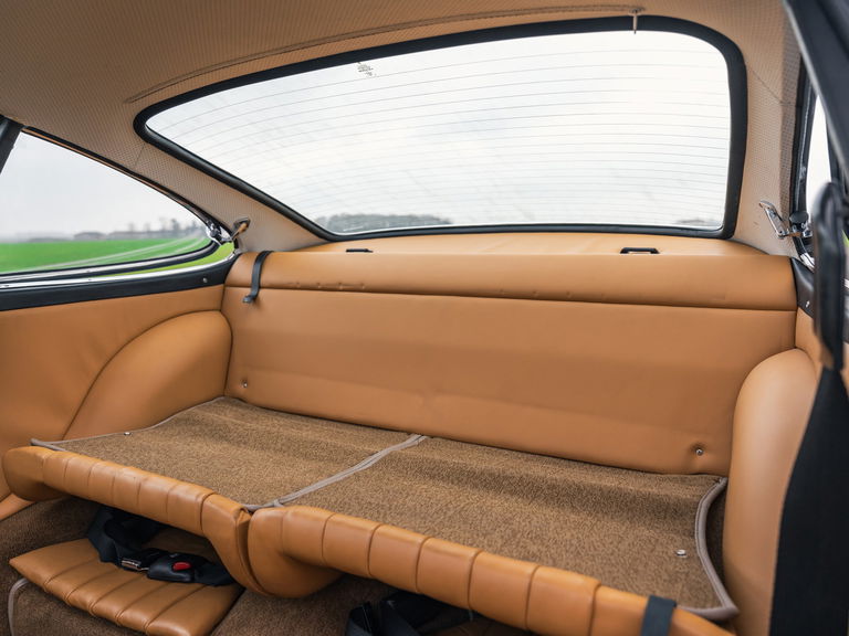 Porsche 911 S (F-Modell)