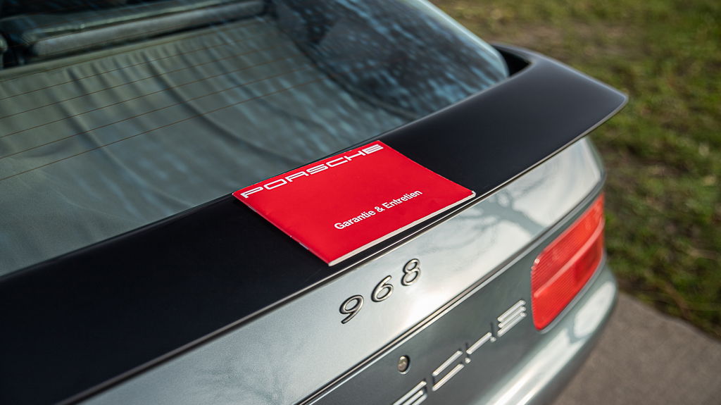 Porsche 968