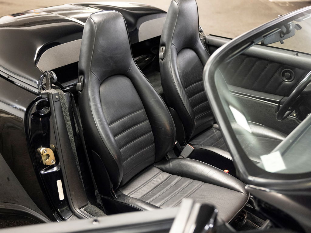 Porsche 911 Carrera 3.2 Speedster