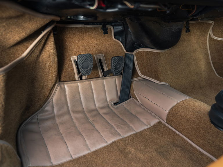 Porsche 911 S (F-Modell)