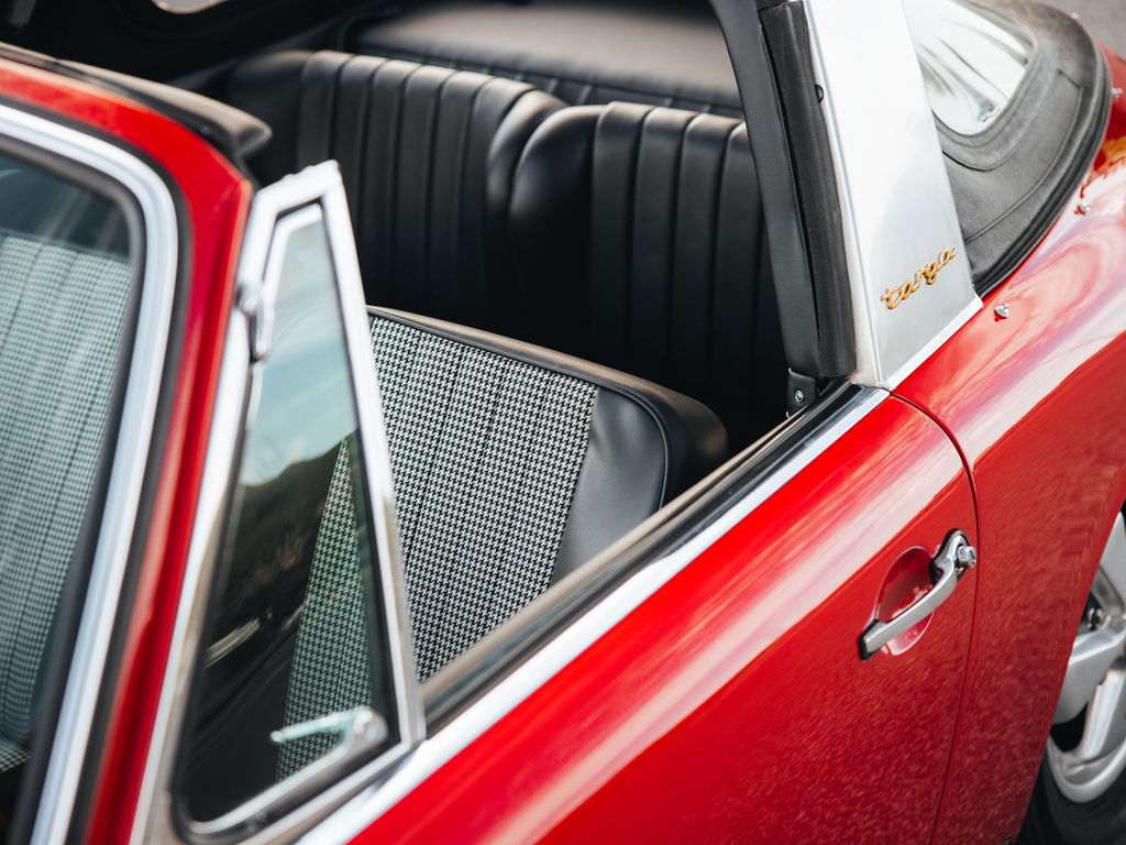 Porsche 911 S (F-Modell)