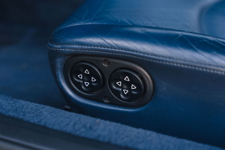 Porsche 993 Carrera 4