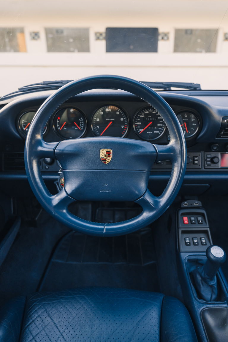 Porsche 993 Carrera 4