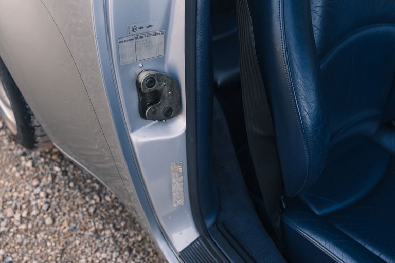 Porsche 993 Carrera 4