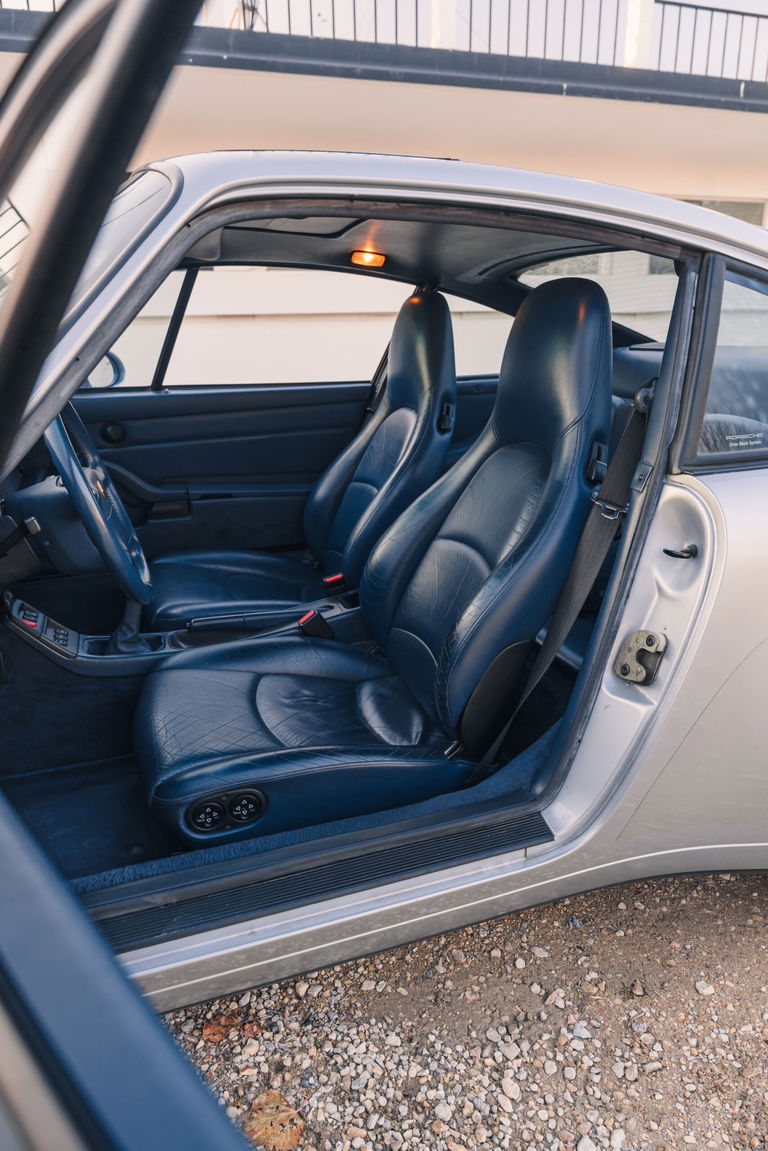 Porsche 993 Carrera 4