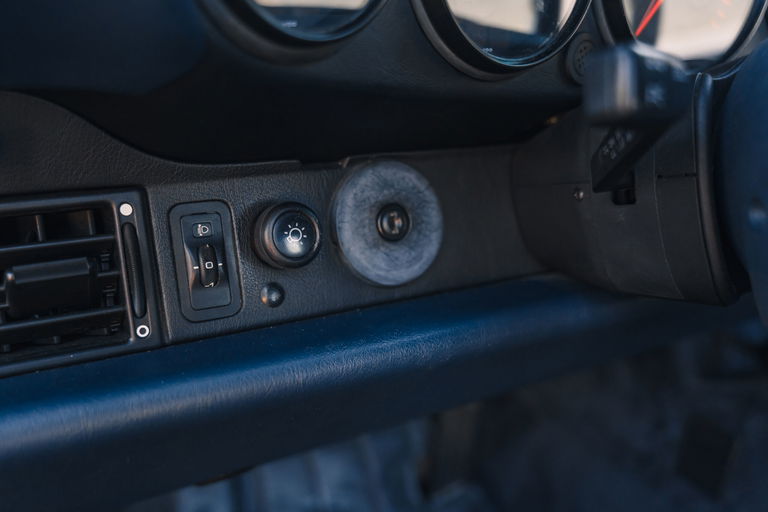 Porsche 993 Carrera 4