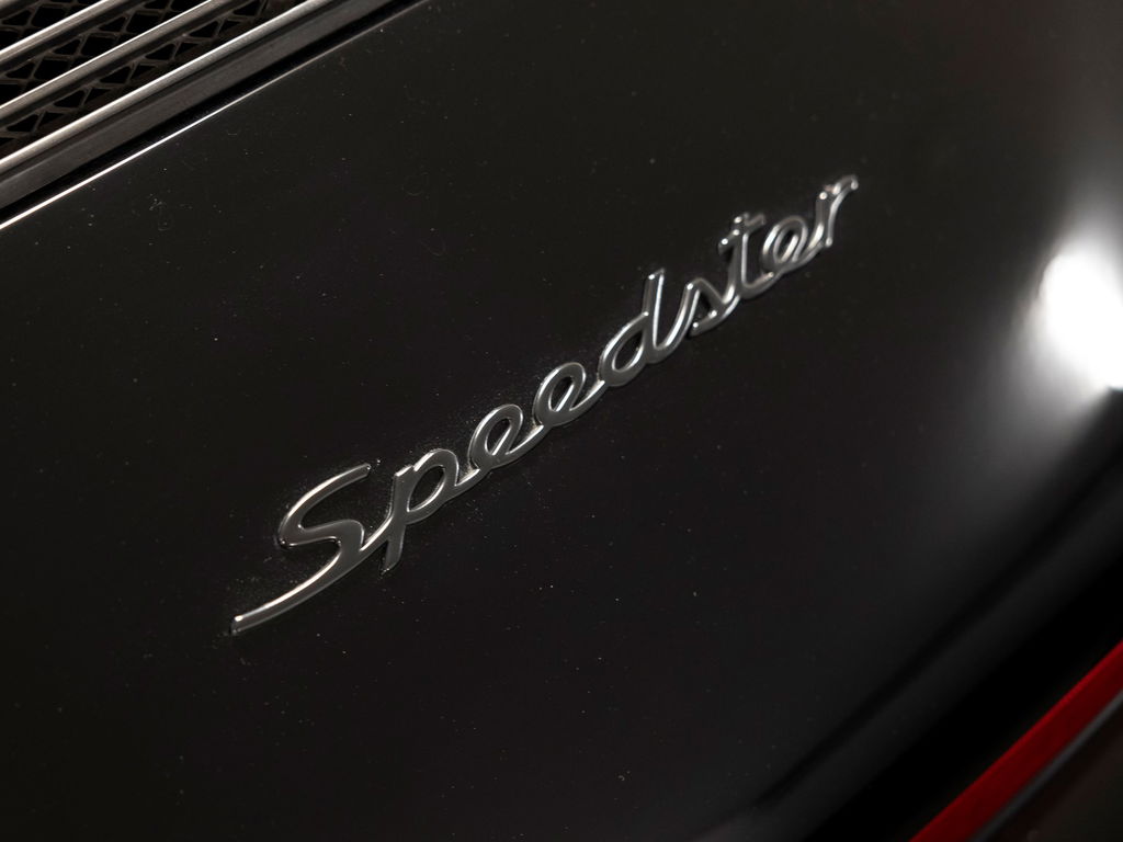 Porsche 911 Carrera 3.2 Speedster