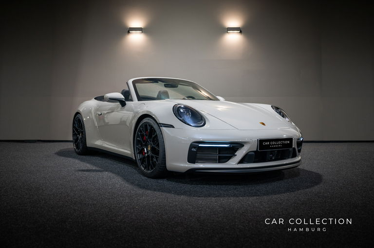 Porsche 992 Carrera 4 GTS