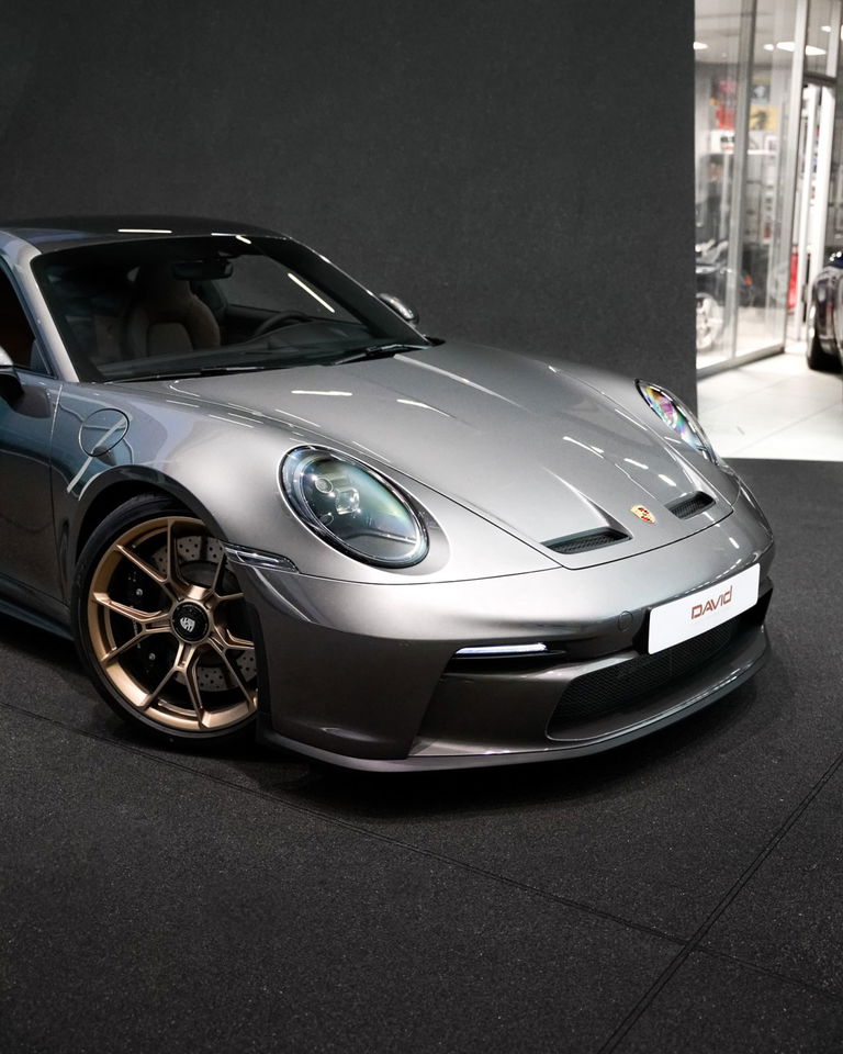 Porsche 992 GT3 Touring