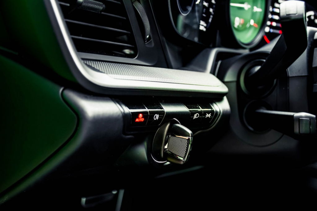 Porsche 992 Carrera 4S