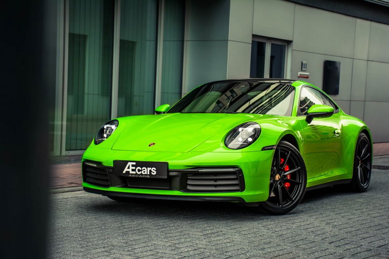 Porsche 992 Carrera 4S