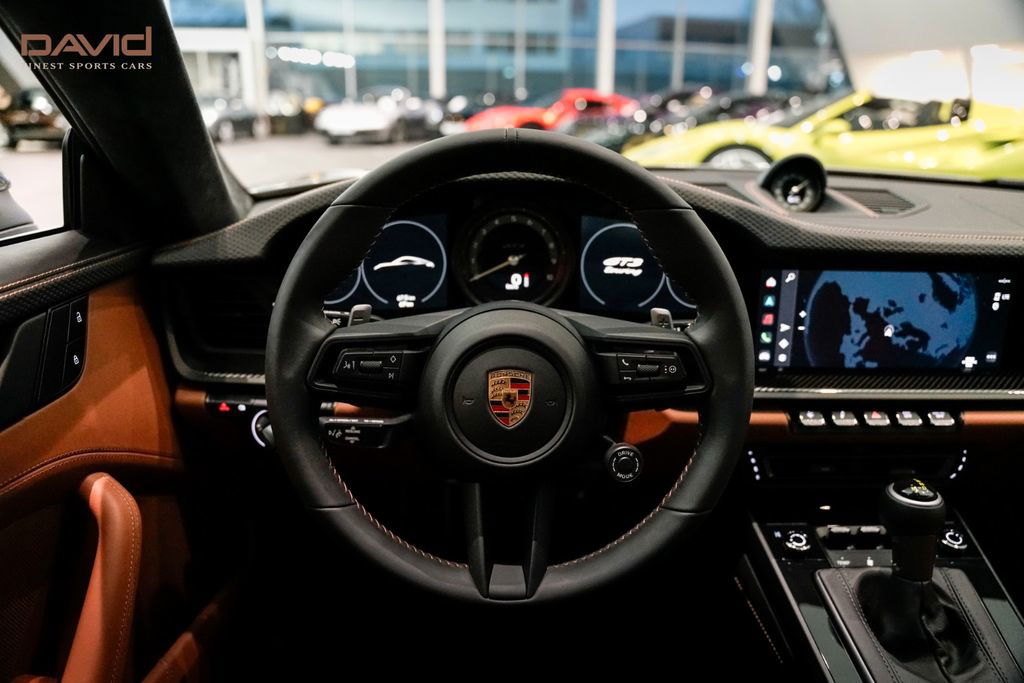 Porsche 992 GT3 Touring