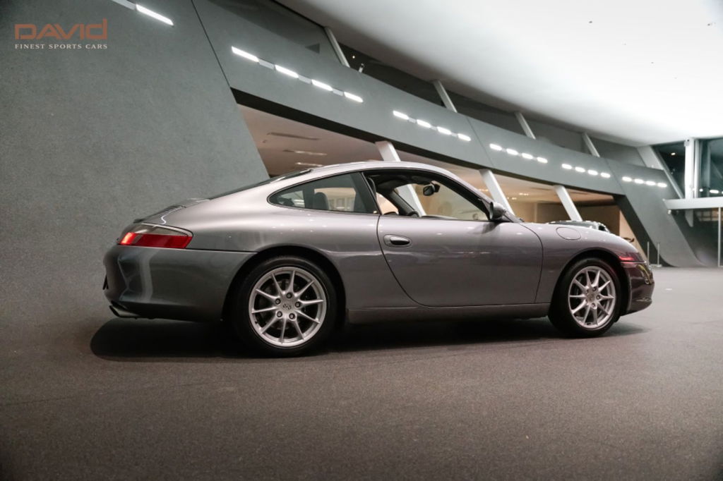 Porsche 996 Carrera