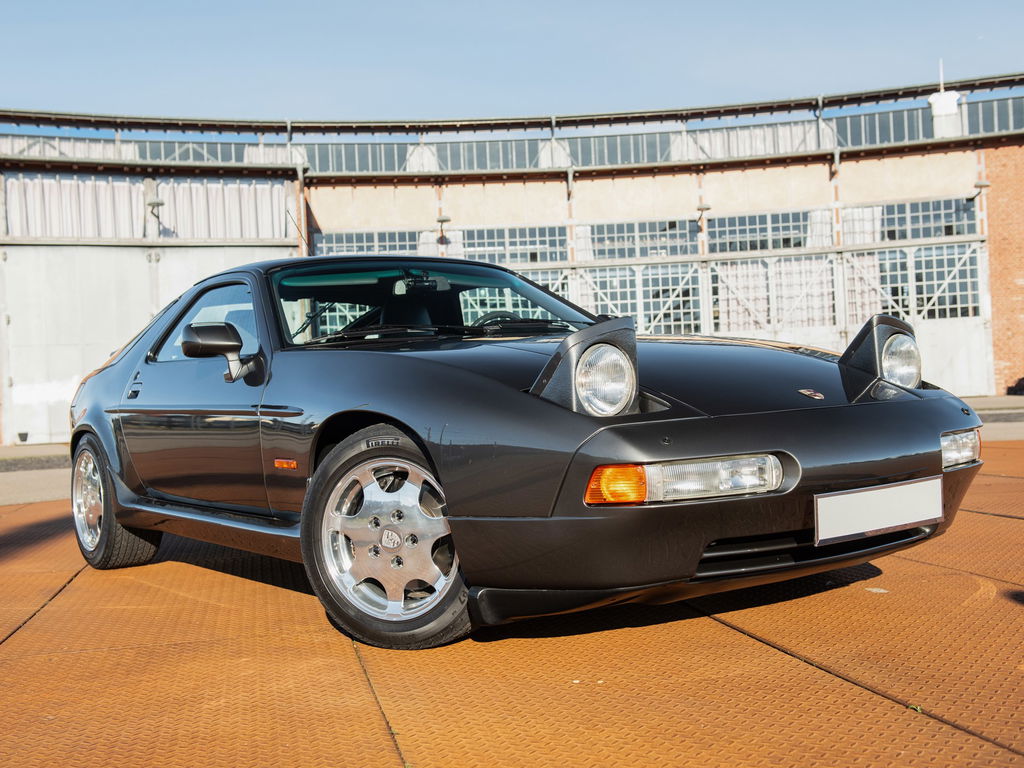 Porsche 928 GT