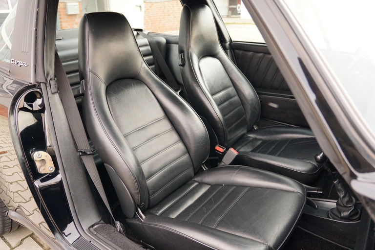 Porsche 911 Carrera 3.2 (US)