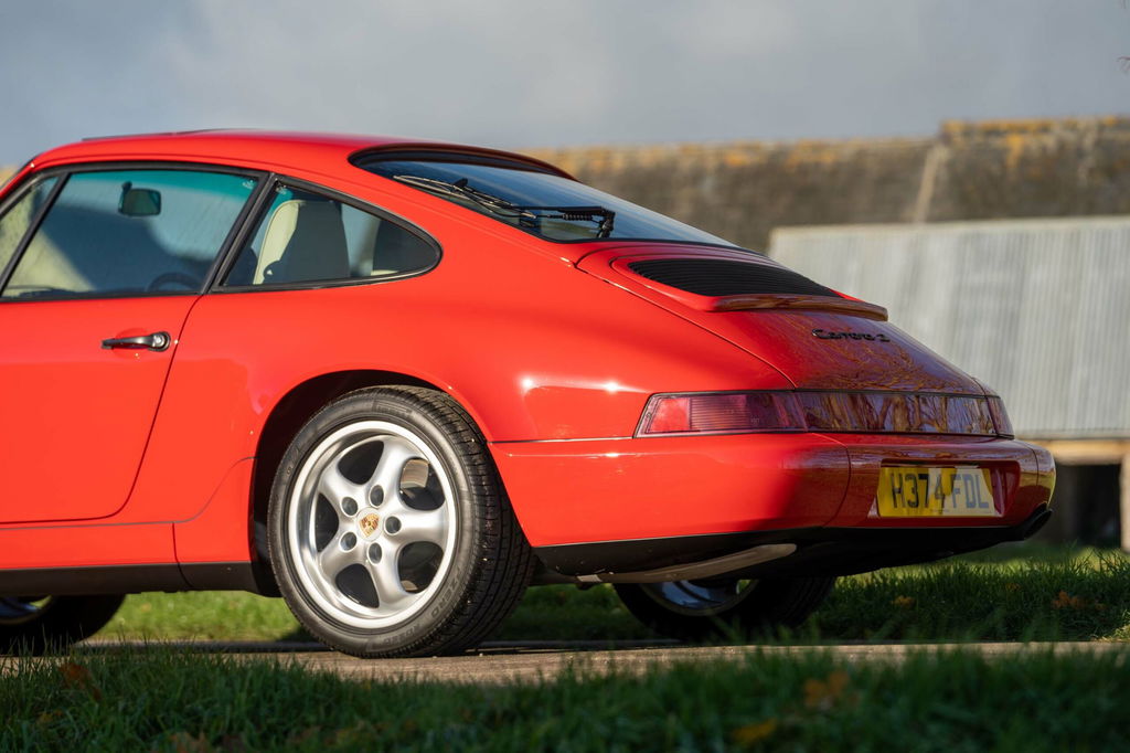 Porsche 964 Carrera 2