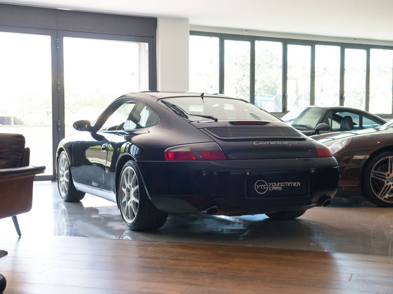 Porsche 996 Carrera 4