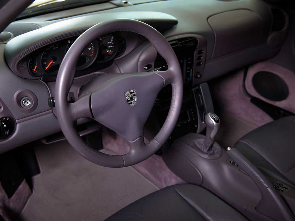 Porsche 996 Carrera 4