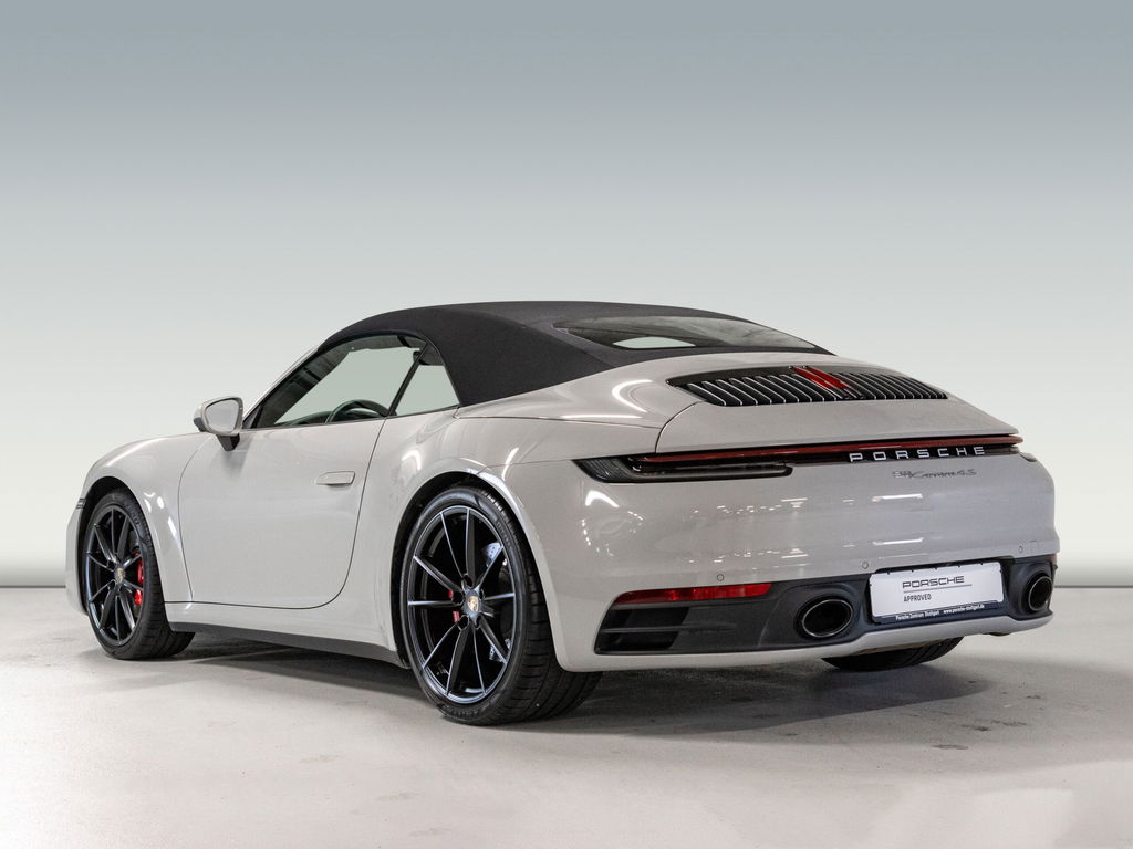 Porsche 992 Carrera 4S