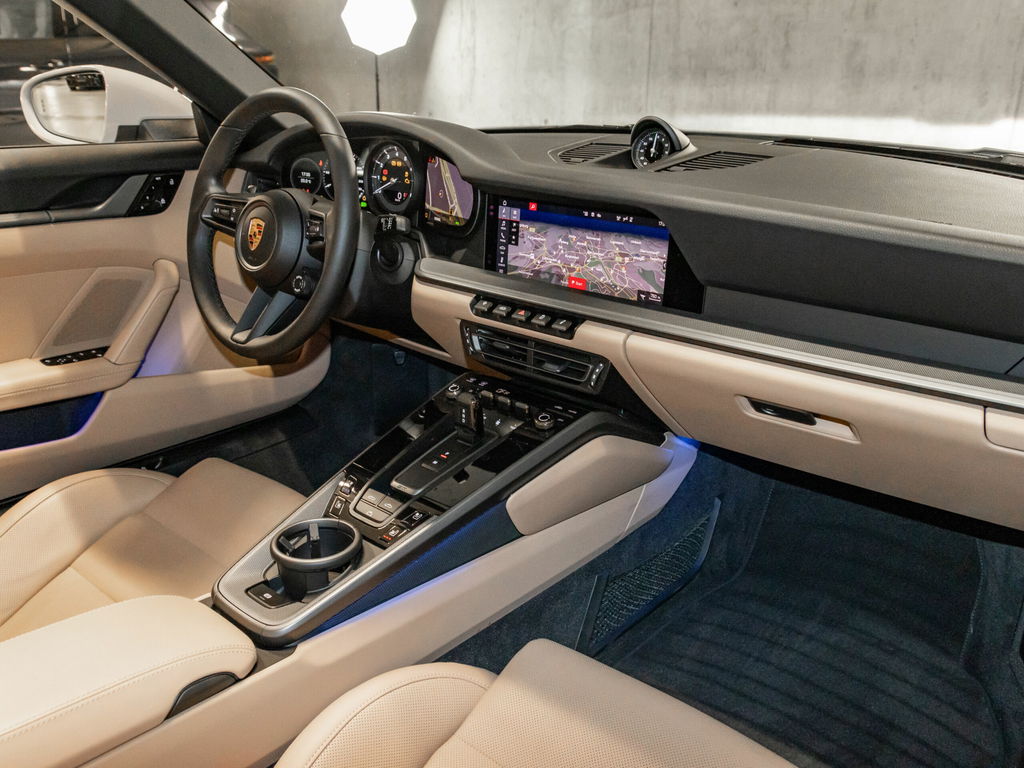 Porsche 992 Carrera 4S