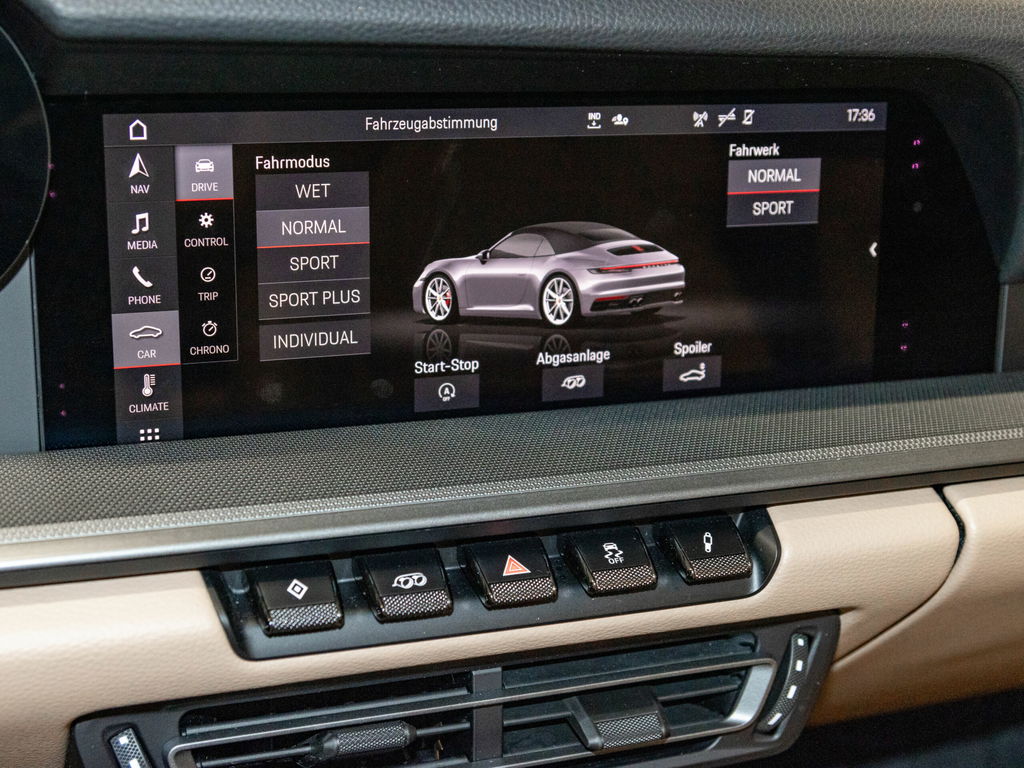 Porsche 992 Carrera 4S