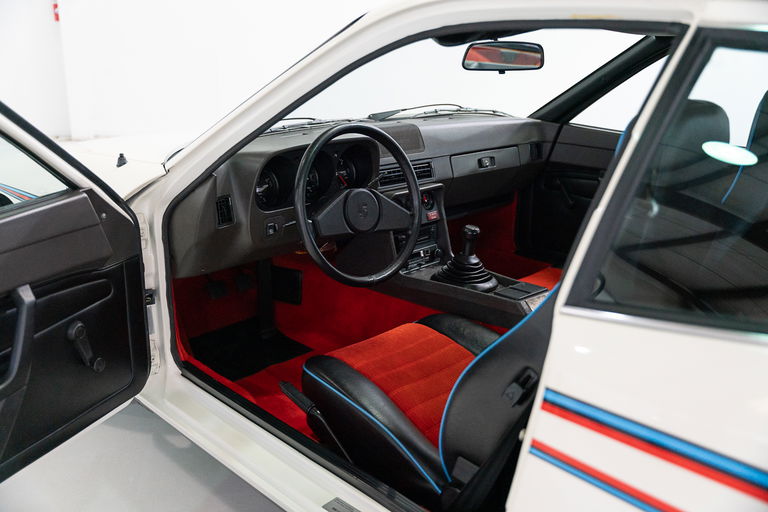 Porsche 924