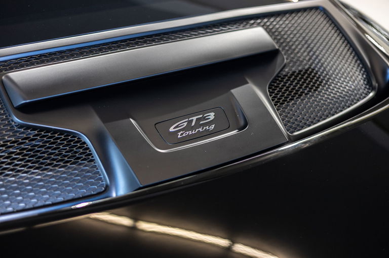 Porsche 992 GT3 Touring