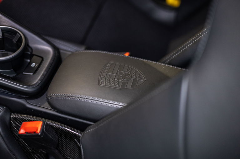 Porsche 992 GT3 Touring