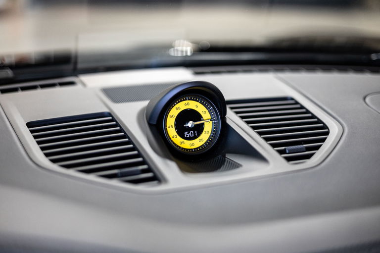 Porsche 992 GT3 Touring